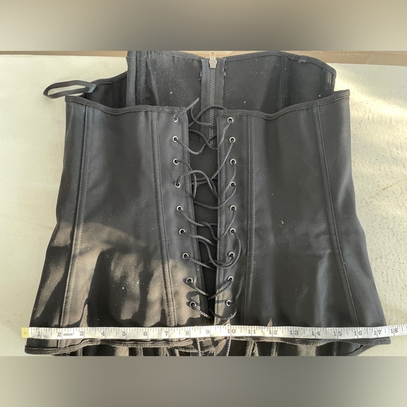 Black Lace Accent Torrid Zip Up Corset - Picture 7 of 11